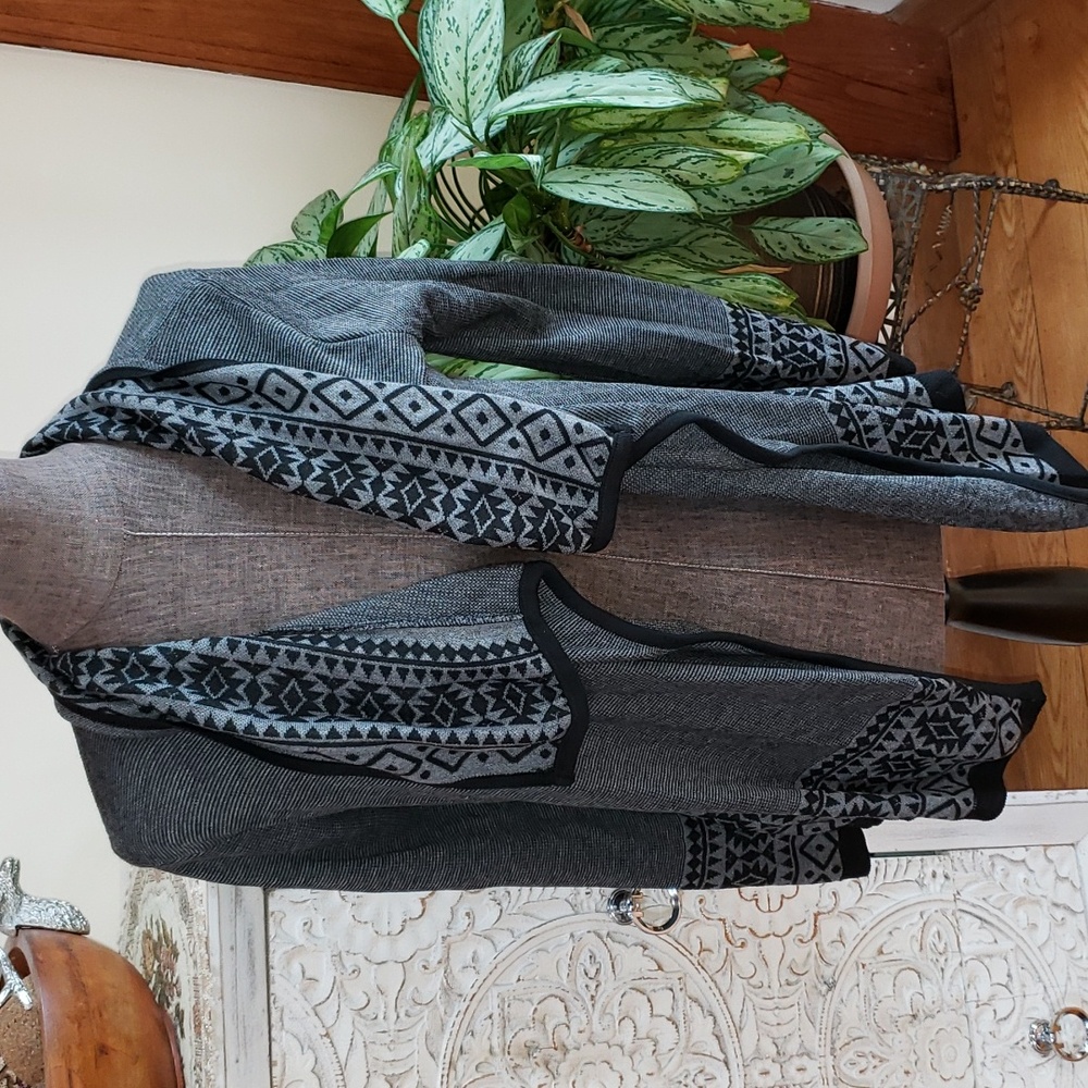 Pretty Cardigan
